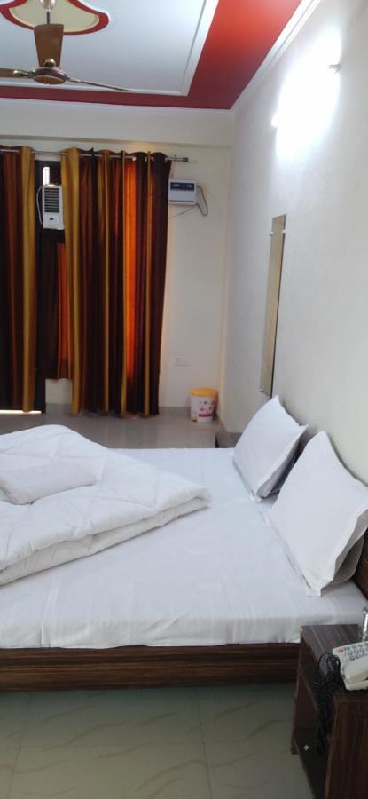 โคปิ ธรรม Hotel หริทวาร ภายนอก รูปภาพ